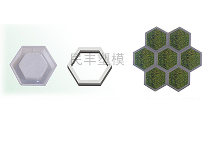 中孔植草护坡边长 3